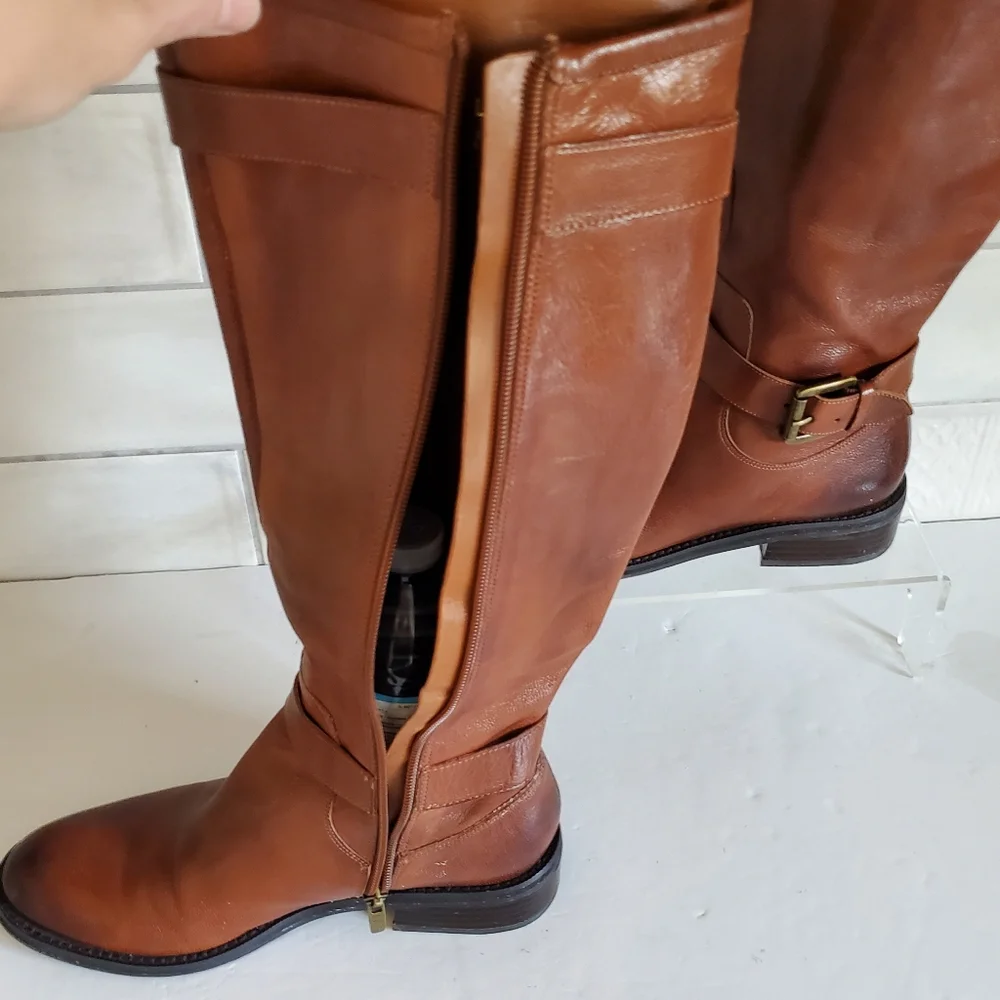 Enzo Angiolini 6.5 Vernished Leather Riding Boots Old Money Equestrian Classic